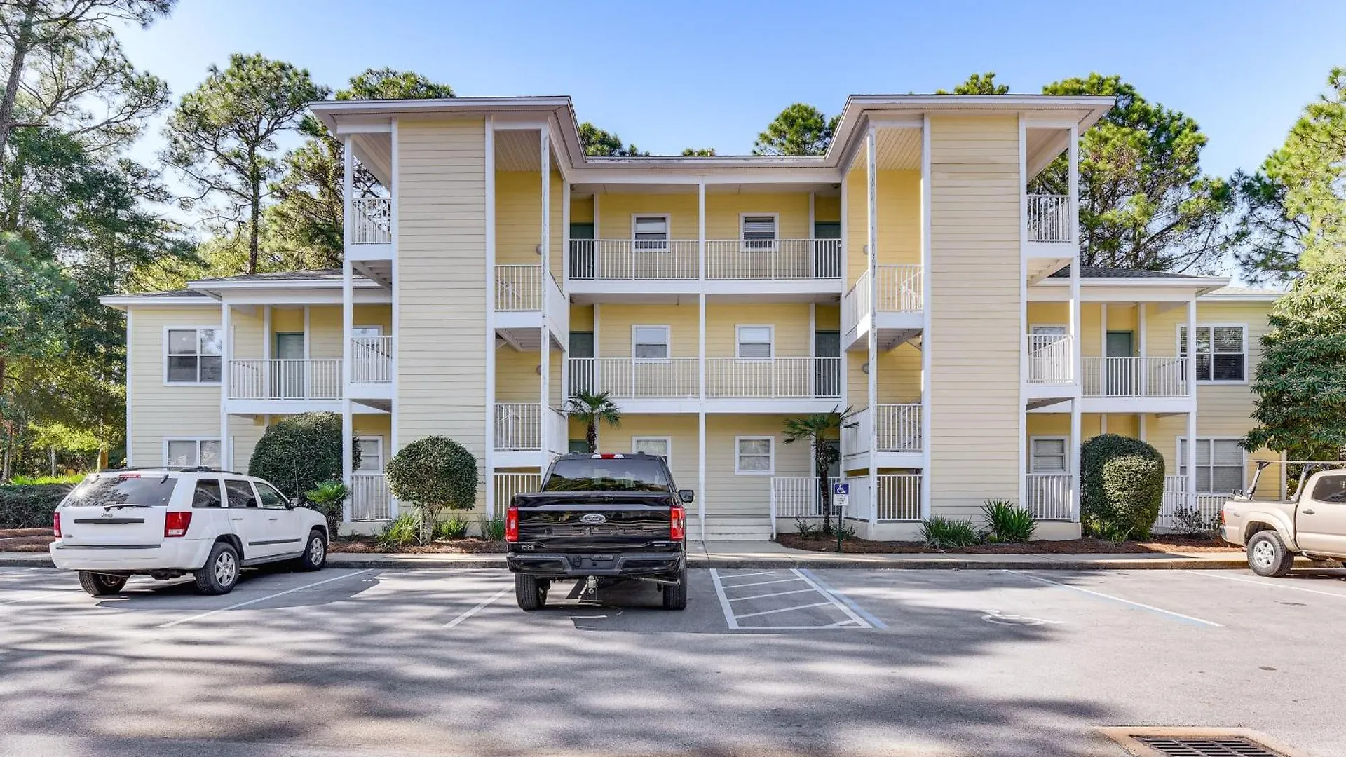 Community Outdoor Pool Miramar Beach Condo! Destin United States