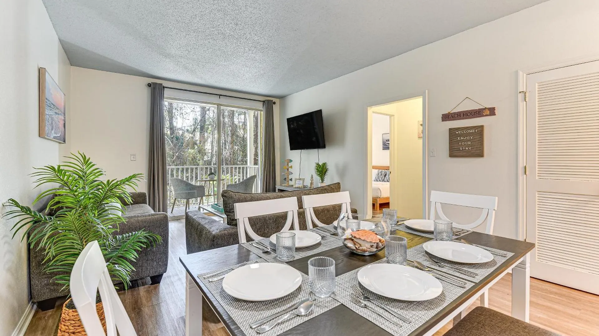 Community Outdoor Pool Miramar Beach Condo! Destin